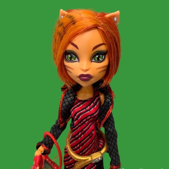 Monster High Signature Toralei Stripe 2011 Retired Mattel Ghoul - Picture 4 of 7